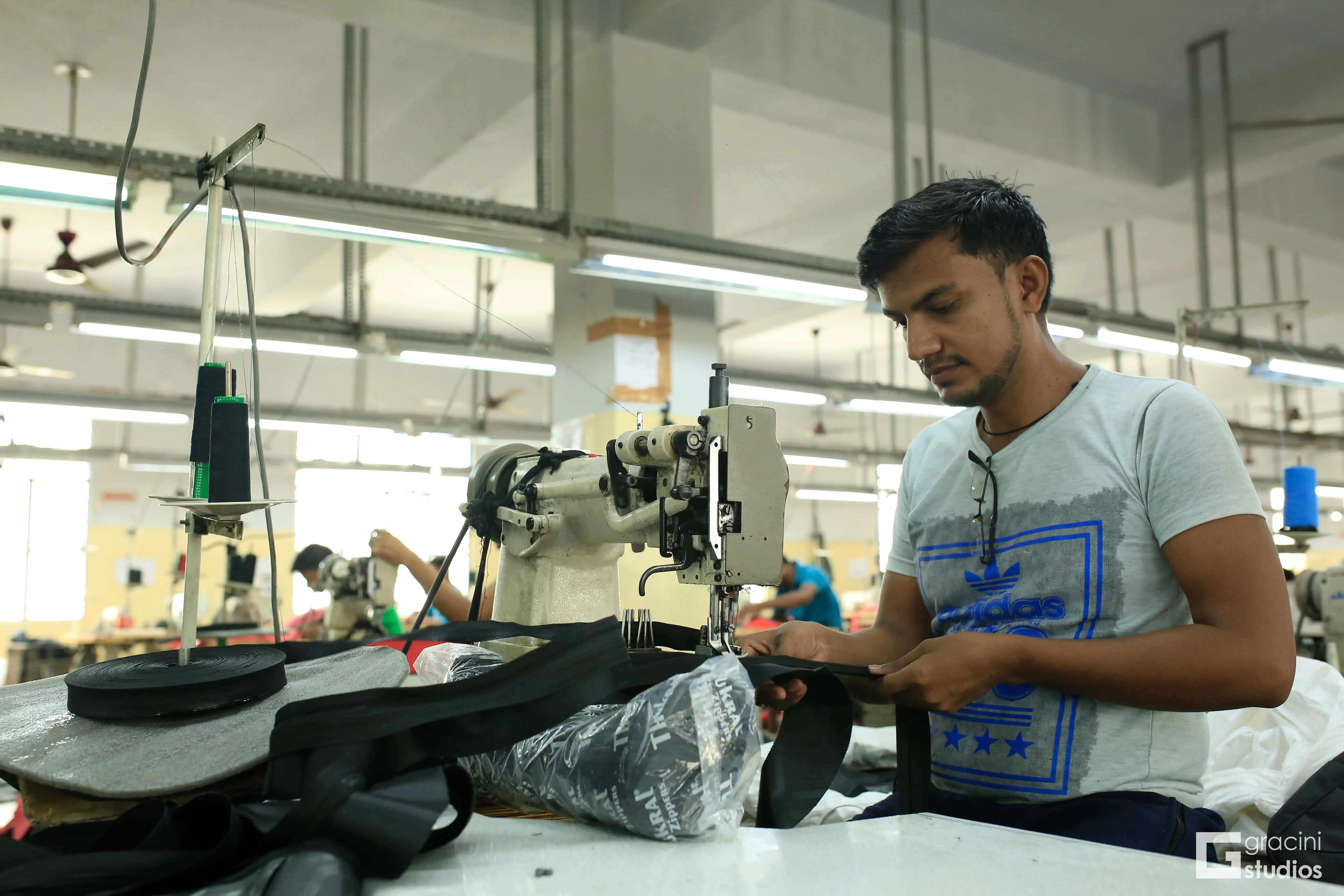 Backpack Manufacturing Custom Backpack Manufacturing with Quality Foc | Optima Bags