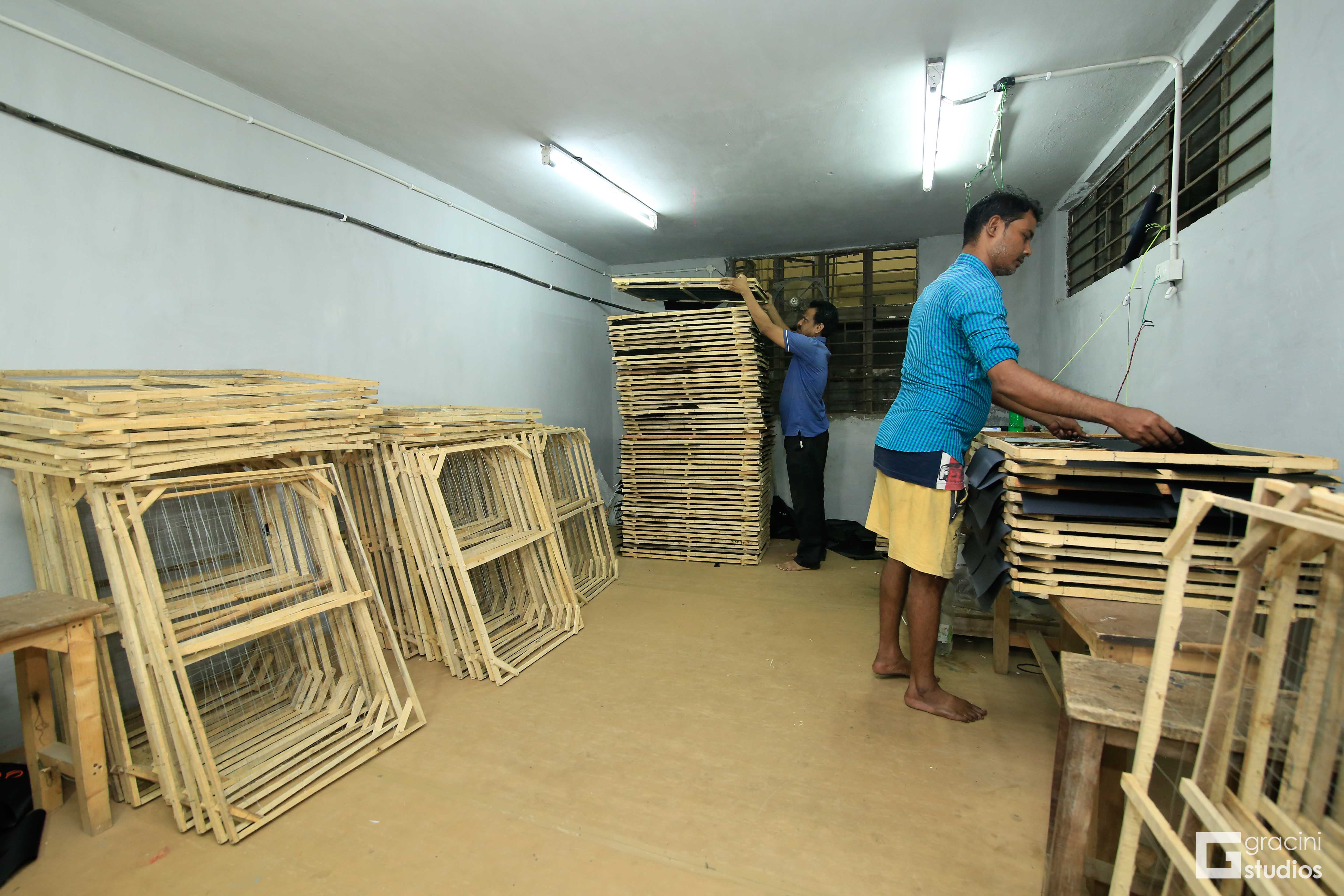 Behind the Seams: A Peek into Optima Bags' Tote Bag Manufacturing ...