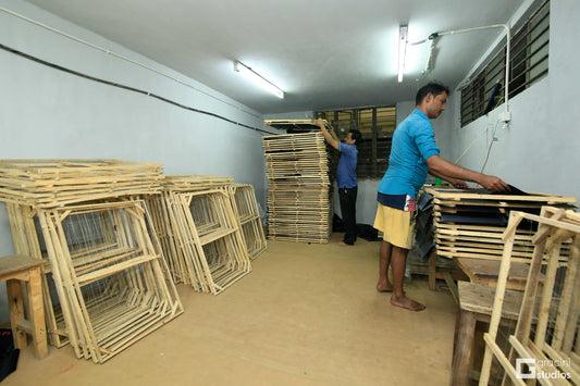 Behind-the-Seams-Unveiling-Optima-Bags-Crossbody-Bag-Manufacturing-Process Optima Inc