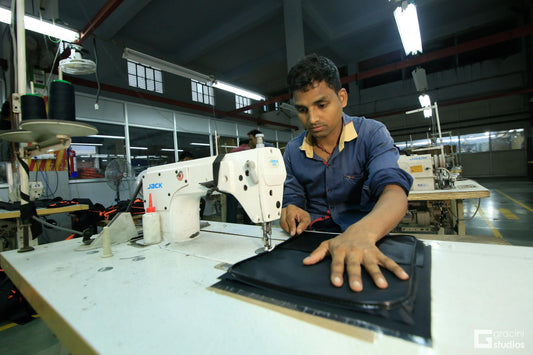 Inside-Optima-Bags-Wholesale-Cosmetic-Bags-Supplier-Reveals-Manufacturing-Secrets Optima Inc