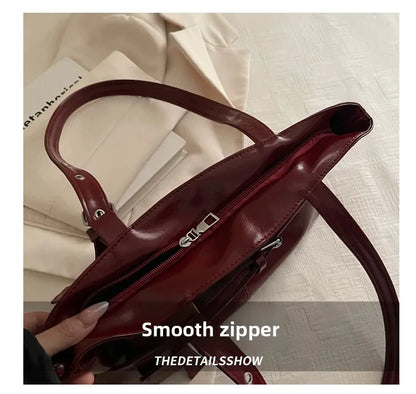 Solid-color Versatile Tote Bag for Women High-quality Suede Buckle-designed Bucket Commuter Bag