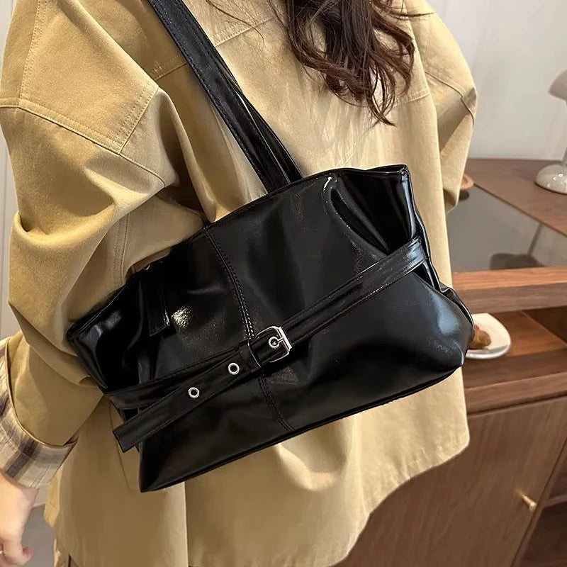 Solid-color Versatile Tote Bag for Women High-quality Suede Buckle-designed Bucket Commuter Bag